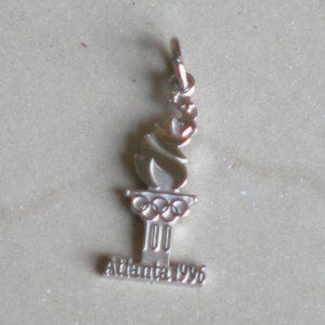 Vintage STERLING SILVER 1996 ATLANTA OLYMPIC GAMES CHARM FLAME